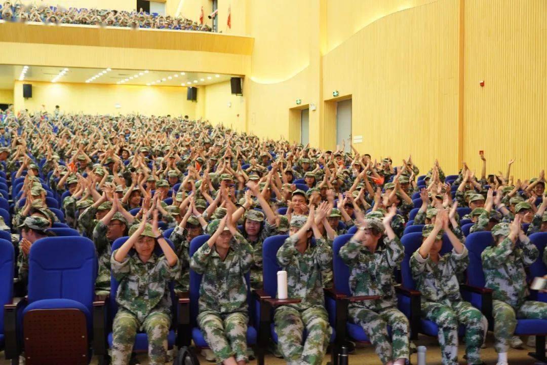 手动挡汽车的驾驶乐趣有哪些？怎么练习？游戏画面